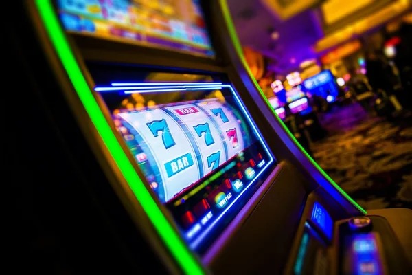 JILI slot game interface on larasati4d showing Aviator and Sweet Bonanza titles